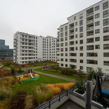 Postepu - Parking, Balcony, Ac - By Rentujemy شقة